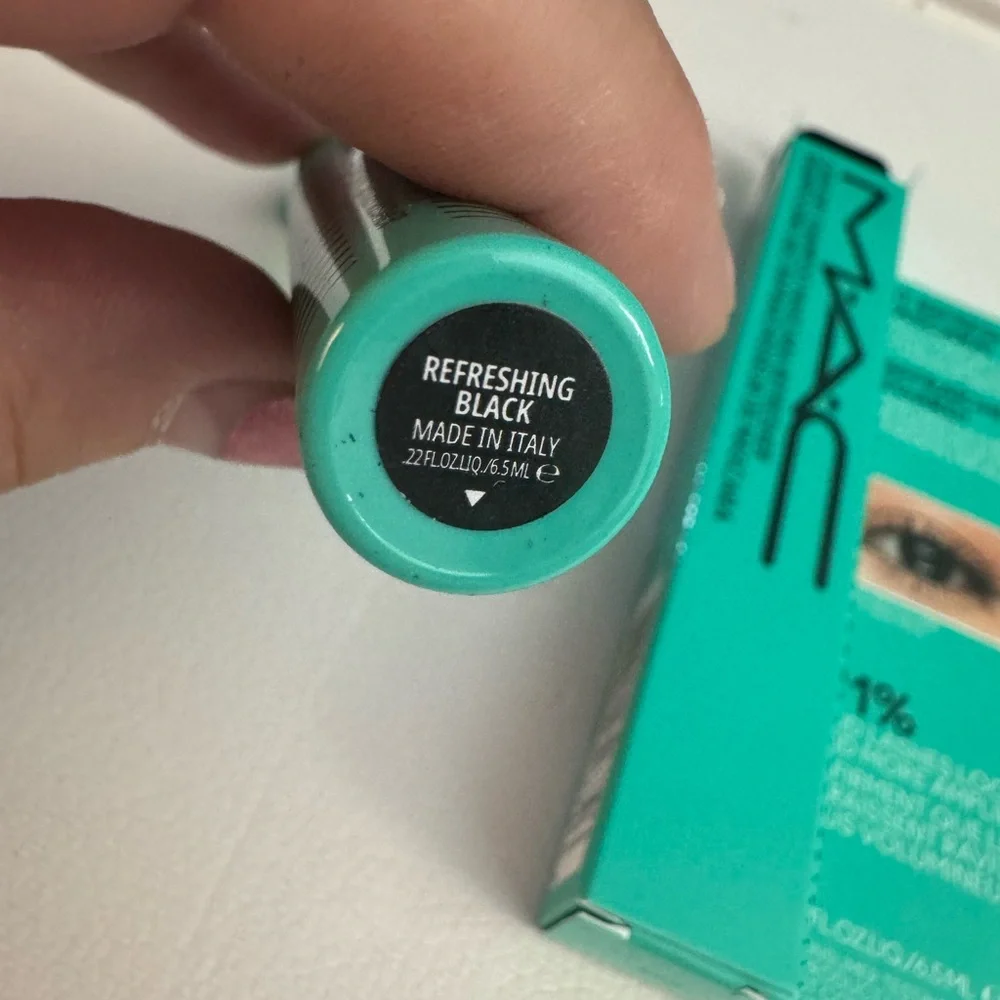 MAC lash dry shampoo mascara